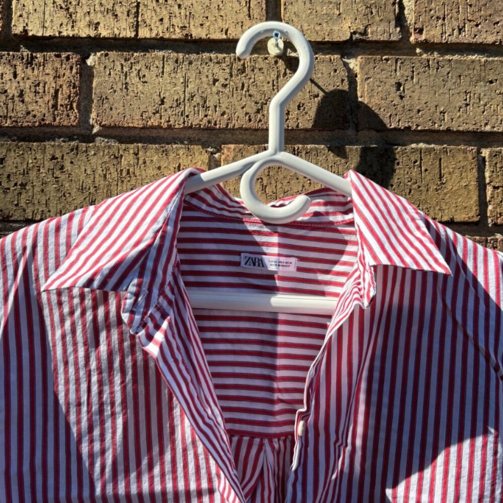 Zara Red & White Striped Cropped Shirt (Size S)